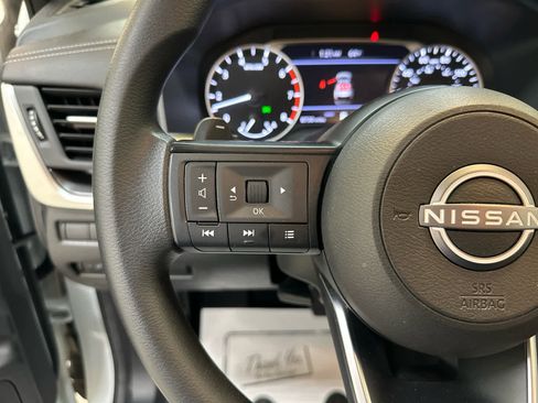 Certified 2024 Nissan Rogue SV image 20