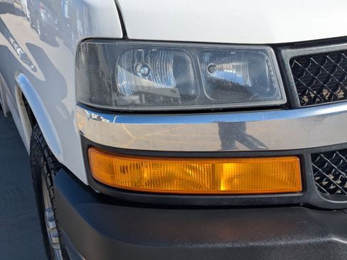 Used 2019 Chevrolet Express 3500 Work Van w/ Power Convenience Package image 10