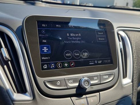 Used 2024 Chevrolet Malibu LT FWD image 16