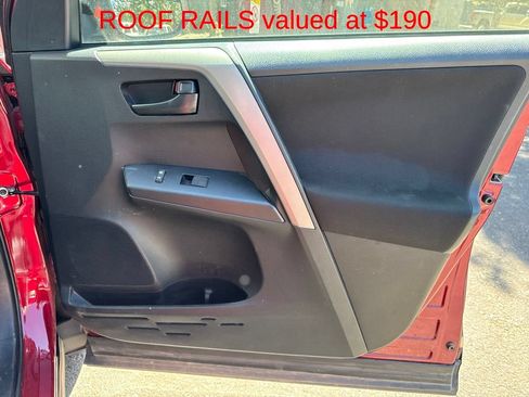 Used 2018 Toyota RAV4 LE w/ Carpet Mat Package AWD/4WD image 9