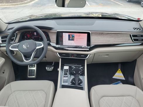 New 2026 Volkswagen Atlas SEL Premium R-Line image 17