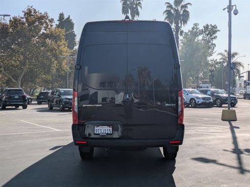Certified 2024 Mercedes-Benz Sprinter 2500 image 3