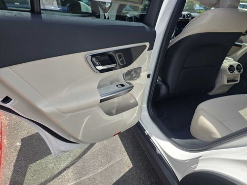 Certified 2026 Mercedes-Benz GLC 300 4MATIC image 17