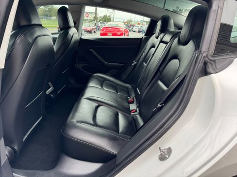 Used 2021 Tesla Model 3 Standard Range Plus image 21