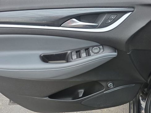 Certified 2019 Buick Enclave Essence AWD/4WD image 13