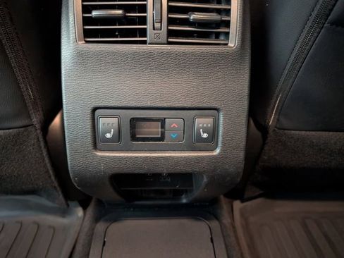 Used 2023 Mitsubishi Outlander SEL image 10