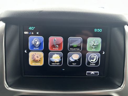 Used 2017 Chevrolet Suburban Premier image 31