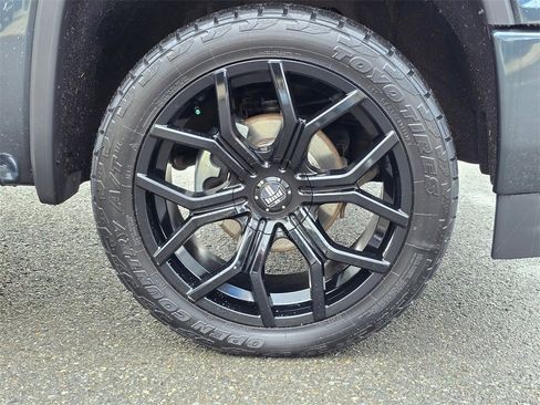 Used 2017 GMC Sierra 1500 Denali image 40