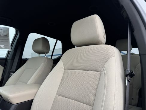 Certified 2023 Chevrolet Traverse LS w/ Safety Package image 16