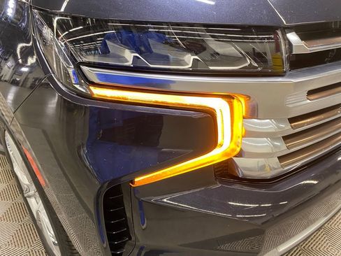 Used 2022 Chevrolet Tahoe High Country image 2