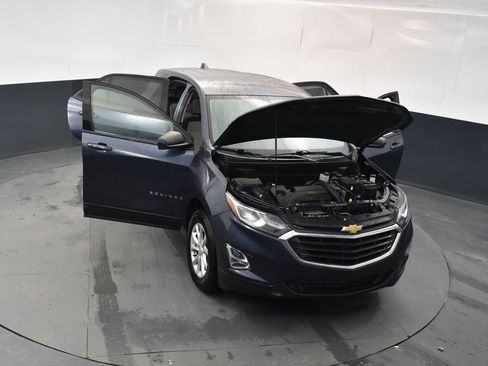 Used 2019 Chevrolet Equinox LS w/ LS Convenience Package image 21