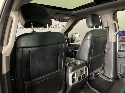 Used 2019 Ford F150 Lariat w/ Equipment Group 502A Luxury image 15