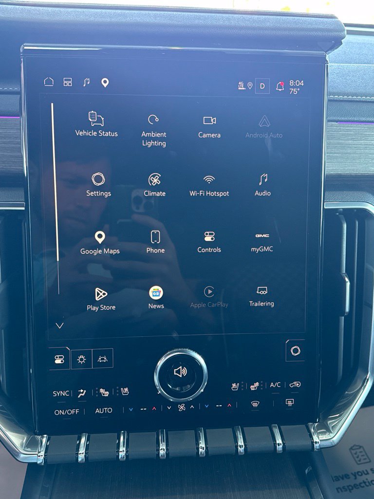 Used 2024 GMC Acadia Denali FWD image 32