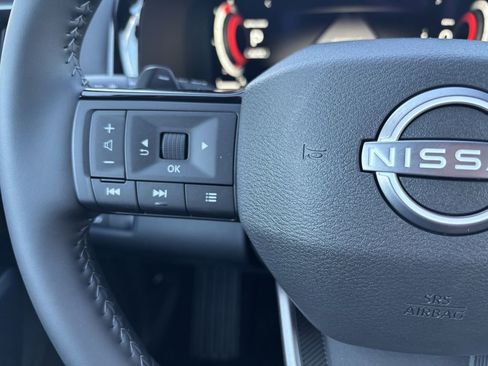 New 2026 Nissan Pathfinder SL image 15