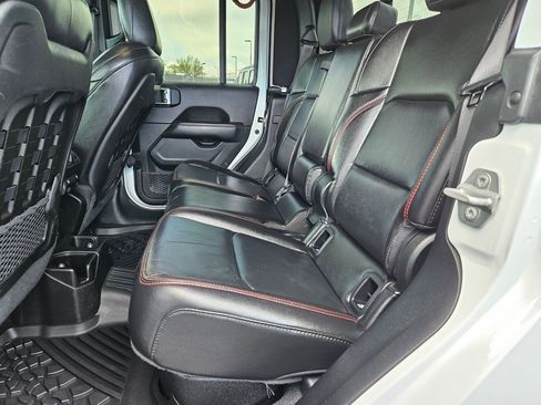 Used 2020 Jeep Gladiator Rubicon AWD/4WD image 30