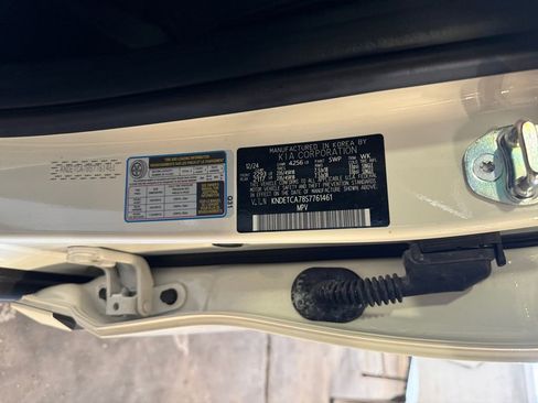 Certified 2025 Kia Seltos SX image 31