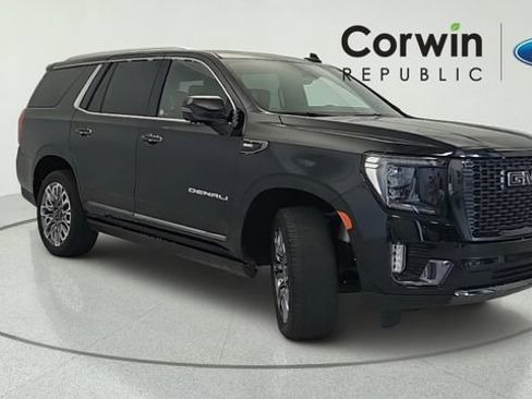 Used 2023 GMC Yukon Denali Ultimate AWD/4WD image 8
