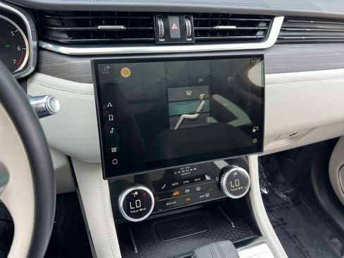 Used 2022 Jaguar F-PACE S AWD/4WD image 26