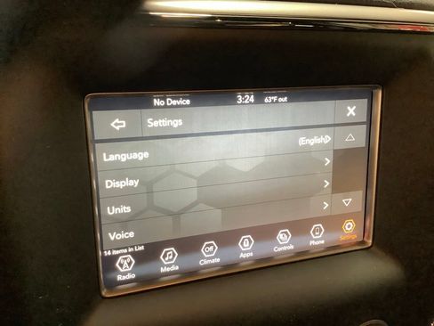 Used 2021 Jeep Grand Cherokee Laredo AWD/4WD image 32
