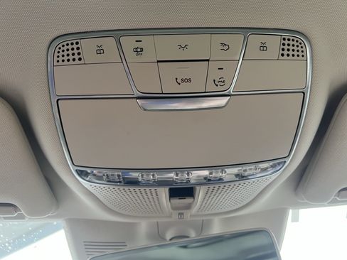 Used 2020 Mercedes-Benz S 560 Sedan image 28