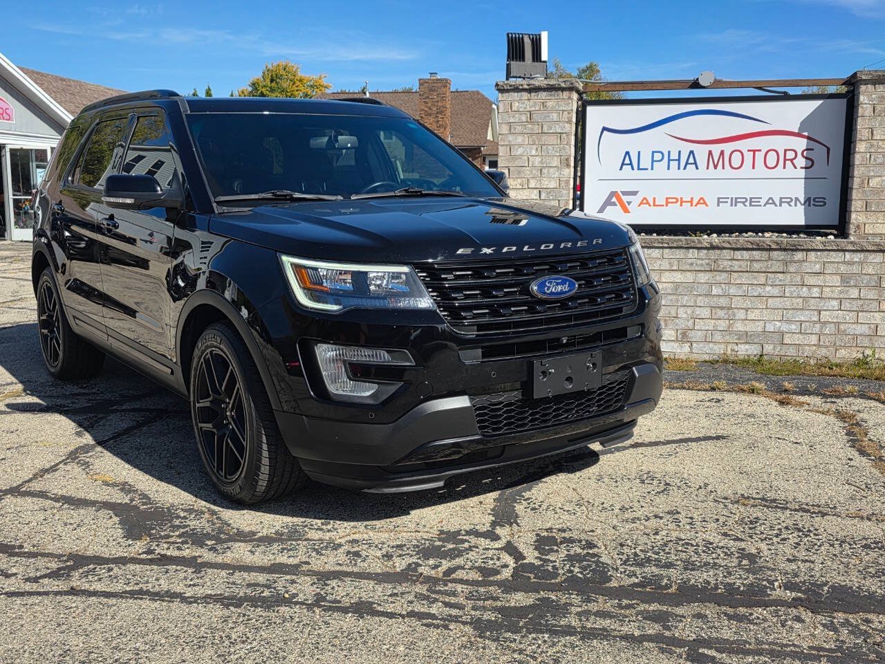Used 2017 Ford Explorer Sport w/ Equipment Group 401A AWD/4WD image 1