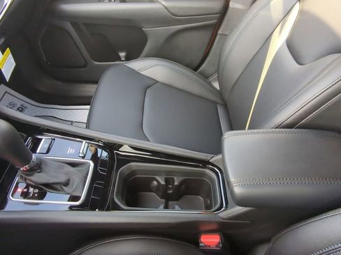 New 2026 Jeep Compass Limited image 18