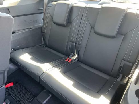 Used 2021 Volkswagen Atlas SE w/ Panoramic Sunroof Package FWD image 24