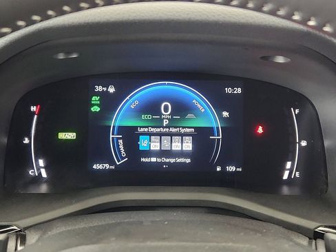 Used 2025 Toyota Camry SE w/ Convenience Package image 13