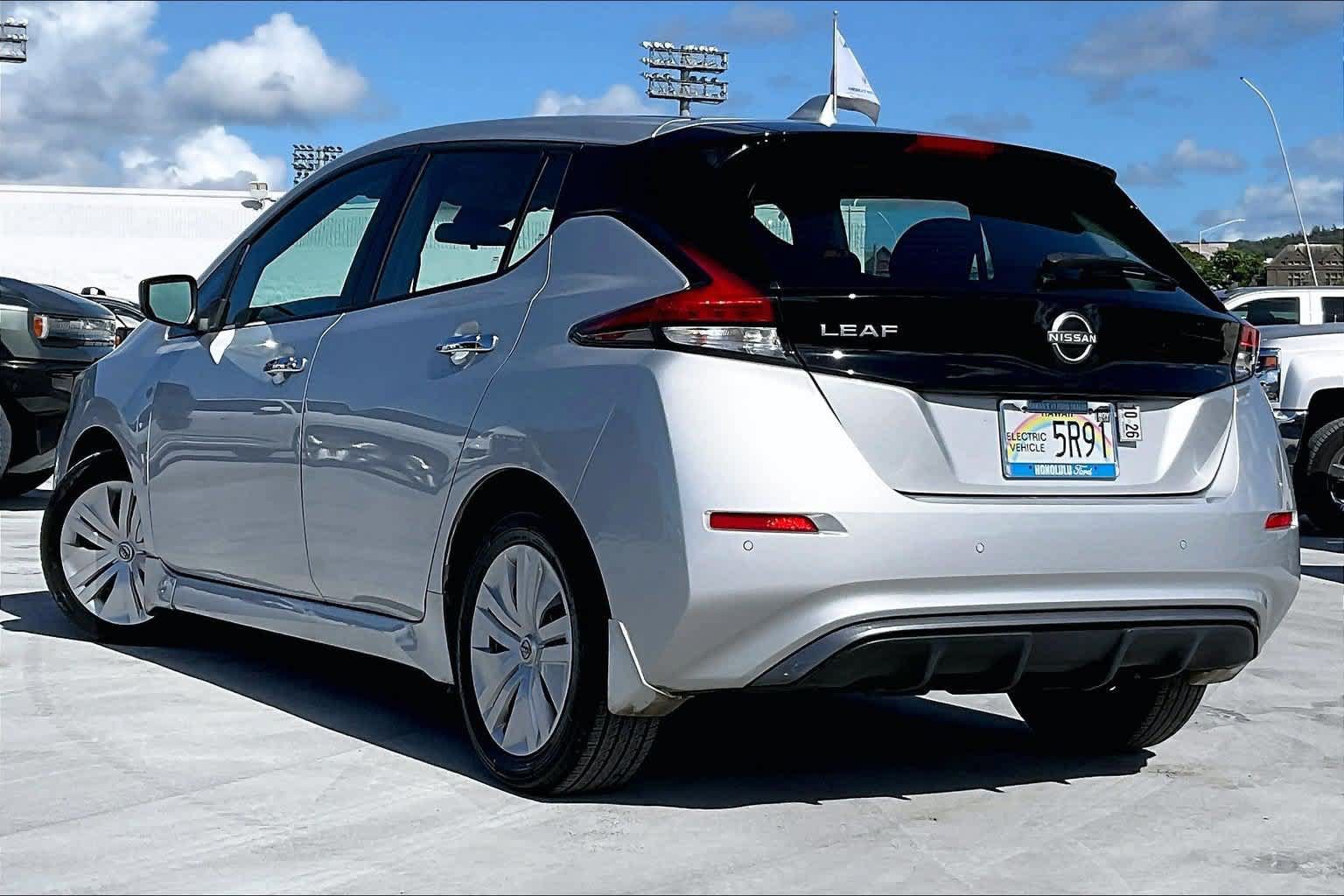 Used 2024 Nissan Leaf S FWD image 4