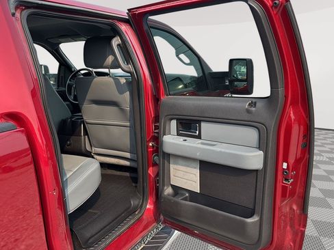 Used 2014 Ford F150 XLT w/ Equipment Group 302A Luxury AWD/4WD image 16