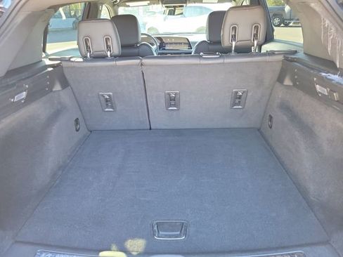 Used 2024 Cadillac XT4 Premium Luxury image 10