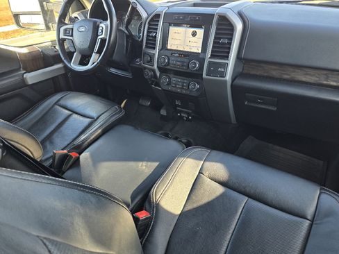 Used 2019 Ford F150 Lariat image 26