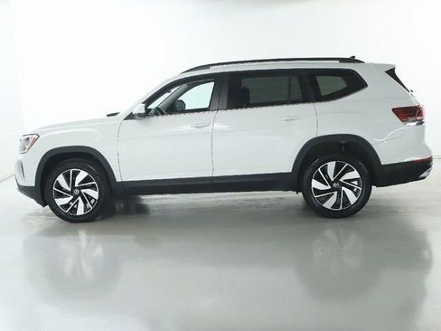 Used 2024 Volkswagen Atlas SE AWD/4WD image 39