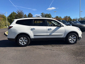 Used 2015 Chevrolet Traverse LS AWD/4WD image 4
