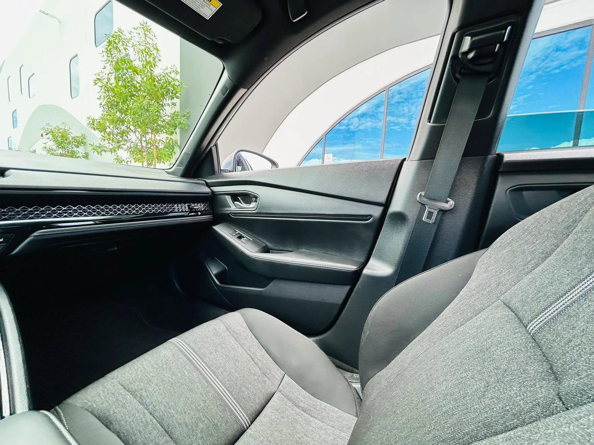 Used 2025 Honda Accord Sport image 28