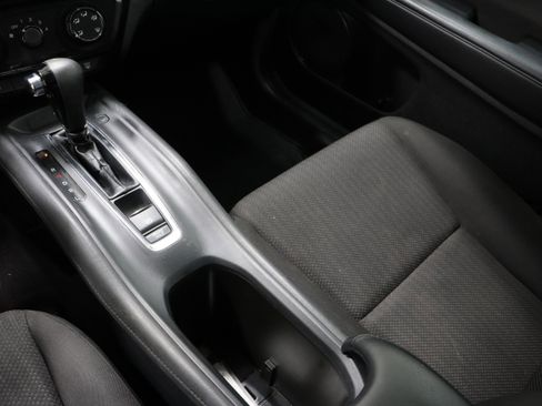 Used 2017 Honda HR-V LX image 16