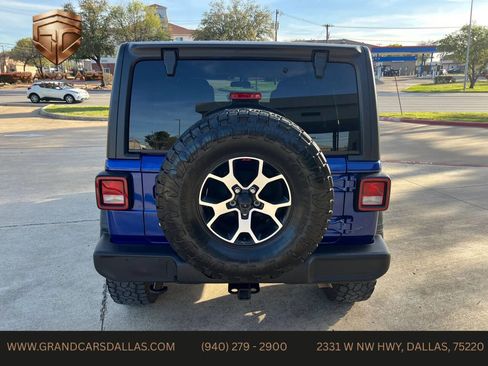 Used 2018 Jeep Wrangler Unlimited Sport S AWD/4WD image 6