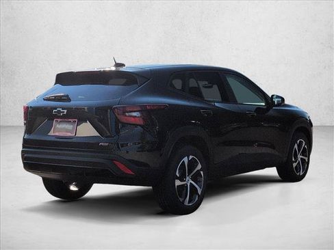 New 2026 Chevrolet Trax RS w/ Sunroof Package FWD image 2