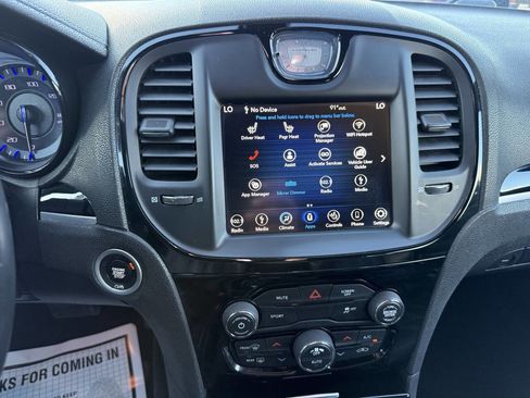 Used 2019 Chrysler 300 S RWD image 24