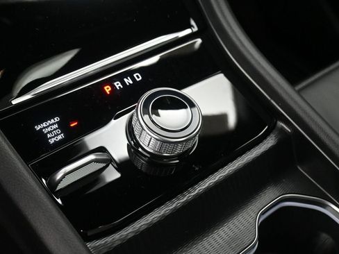 New 2025 Jeep Grand Cherokee Limited w/ Luxury Tech Group II image 18