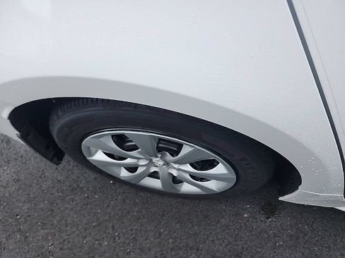 Used 2026 Toyota Corolla LE FWD image 15