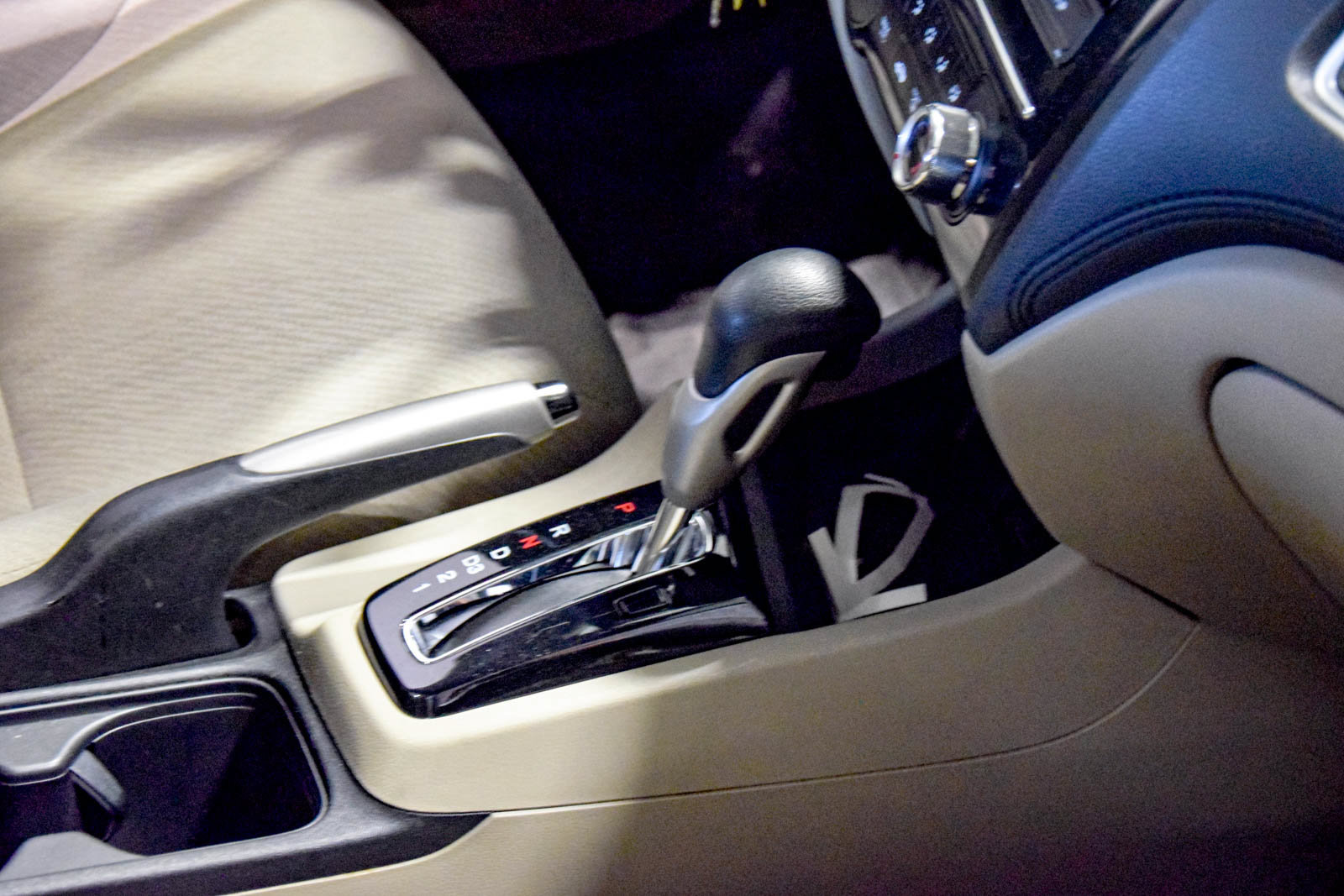 Used 2013 Honda Civic LX image 9