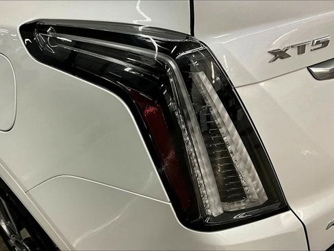 Certified 2025 Cadillac XT5 Sportv w/ Technology Package image 23