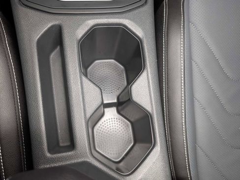 Used 2025 Volkswagen Jetta SEL image 27