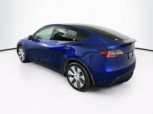 Used 2022 Tesla Model Y Long Range AWD/4WD image 5