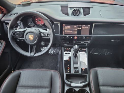 Certified 2026 Porsche Macan GTS AWD/4WD image 14