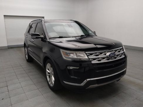 Used 2018 Ford Explorer Limited w/ Equipment Group 301A FWD image 13