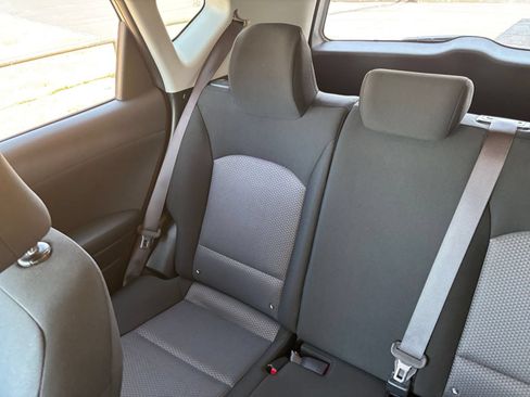 Used 2025 Kia Soul LX w/ LX Technology Package FWD image 36