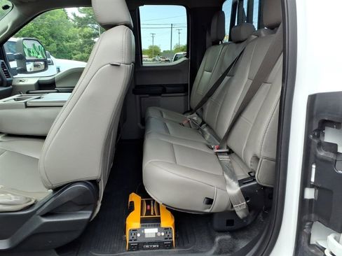 Used 2019 Ford F250 XL w/ Power Equipment Group AWD/4WD image 20