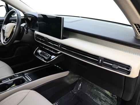 New 2026 Lincoln Corsair Premiere AWD/4WD image 15